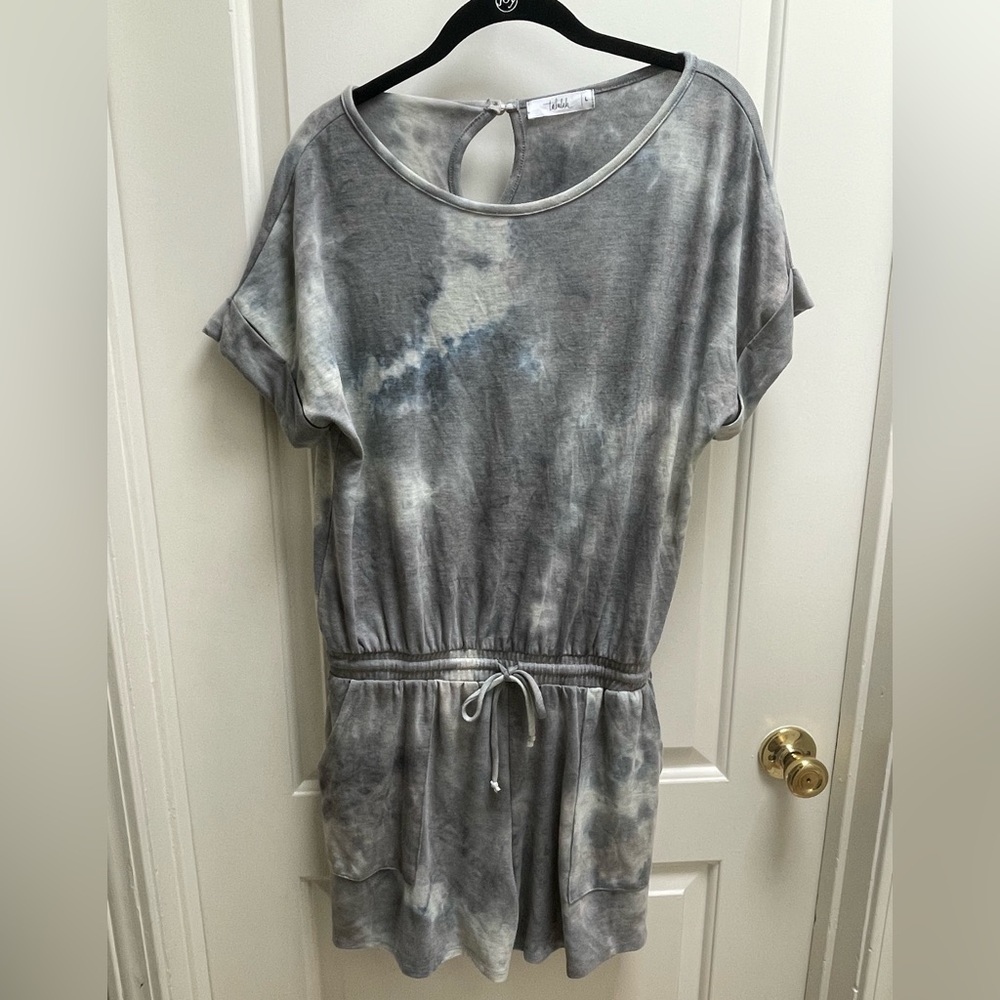 Talulah Aurora Romper in Size Large